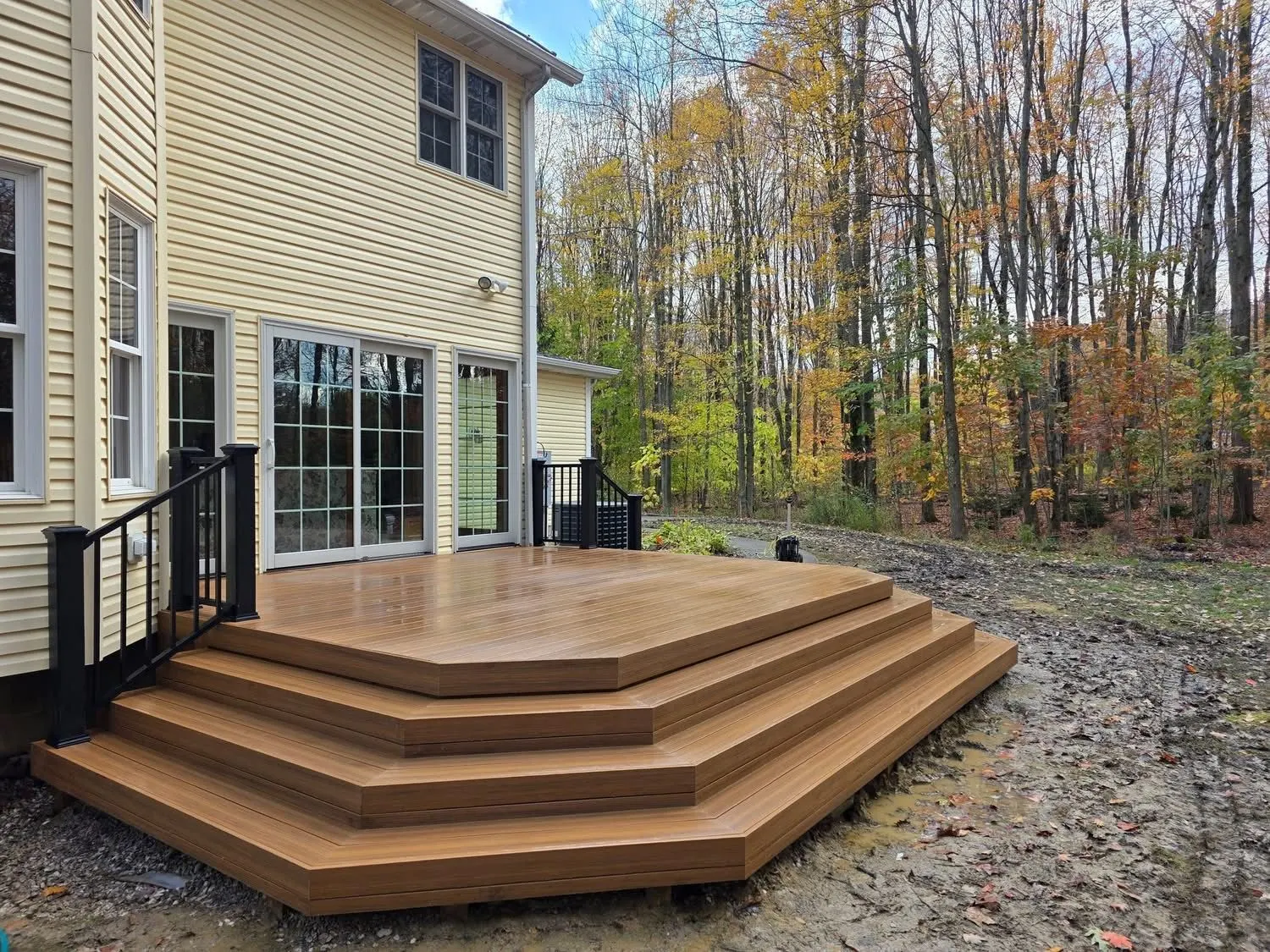 Tiered composite platform deck stepping down in levels